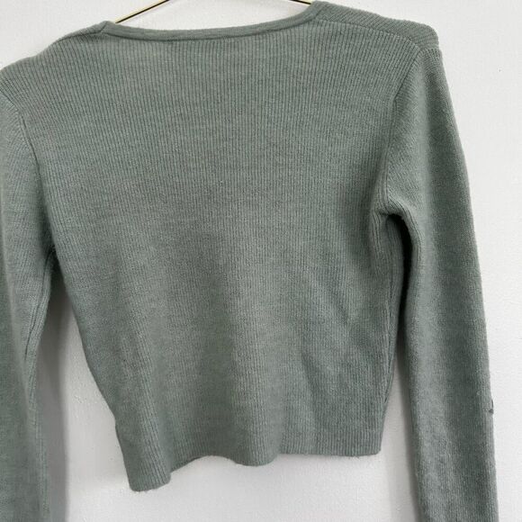 Astr the Label Revolve Jade Green 3D floral Knit Cropped Sweater Size Wool Blend - Picture 6 of 9